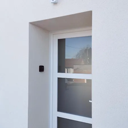 Magnifique Duplex Neuf Parking Et Terrasse Apartment Dole Exterior photo