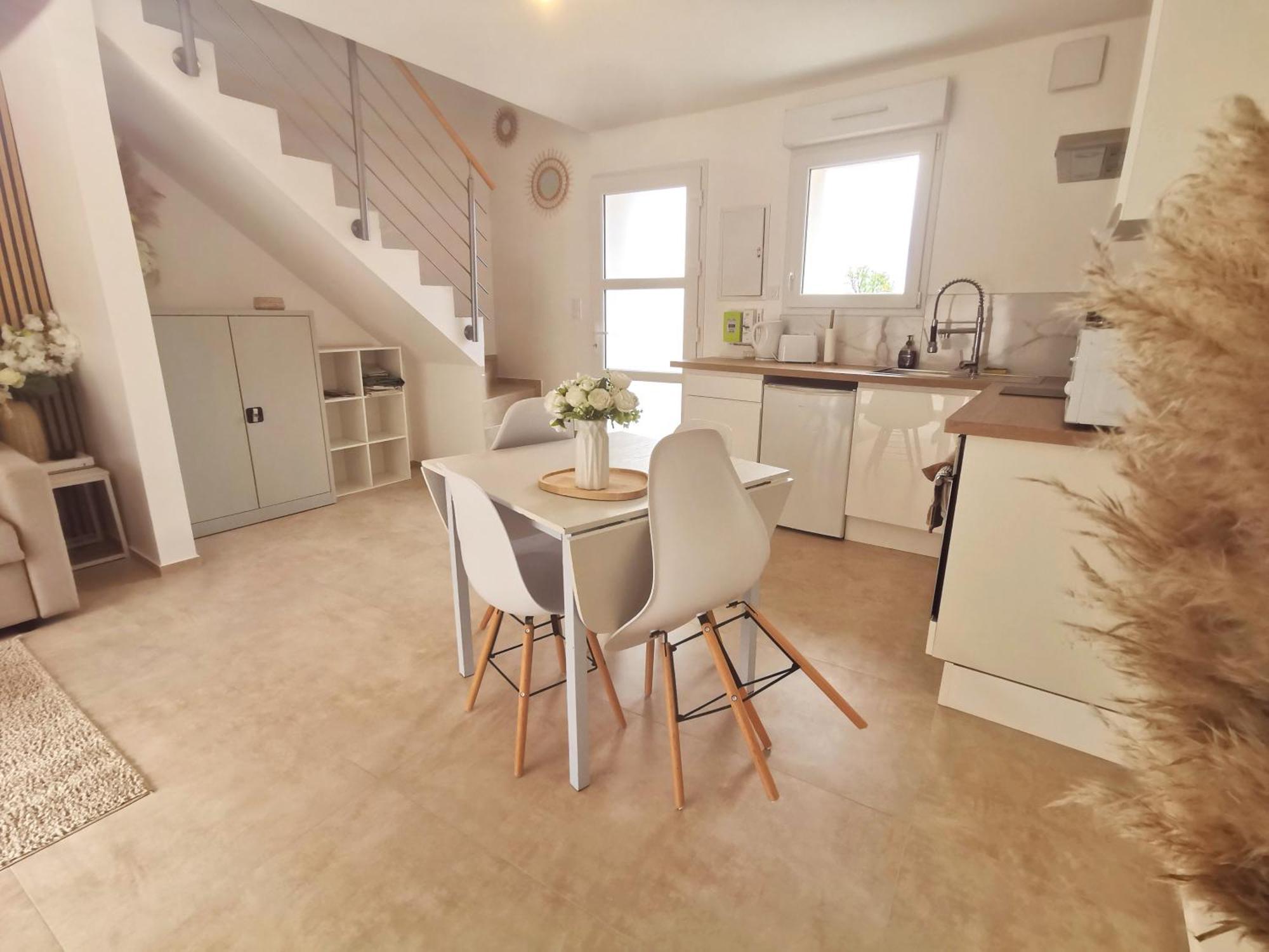 Apartment Magnifique Duplex Neuf Parking Et Terrasse Dole